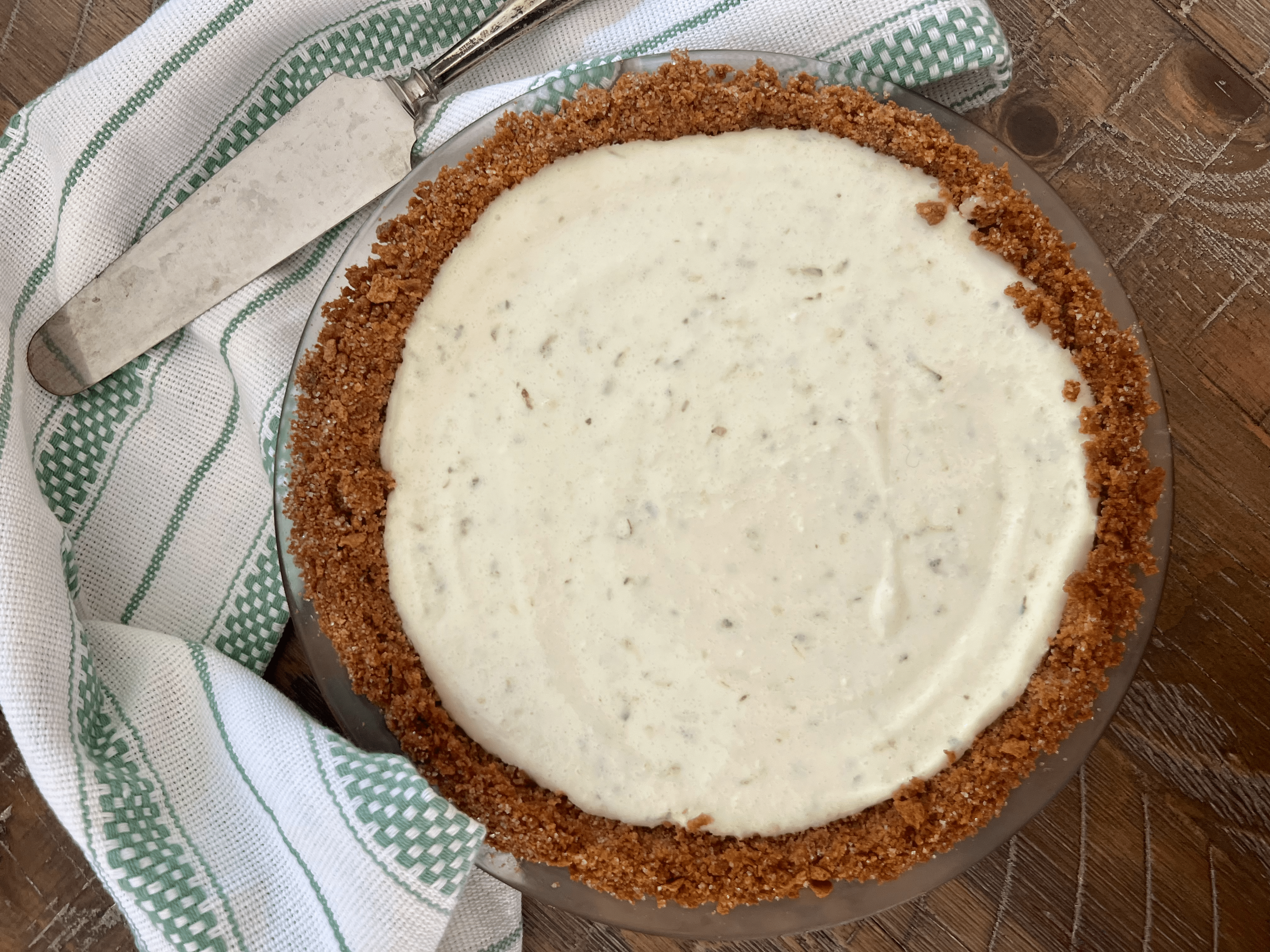 Easy Healthy-Ish Key Lime Pie Recipe (No Oven)